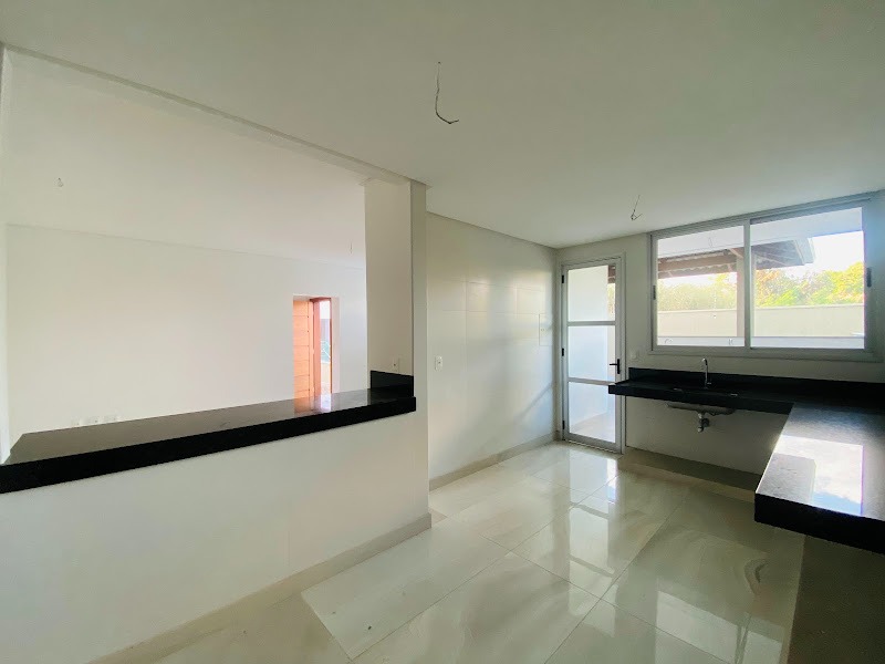 Casa em Condominio à venda no Centro: 