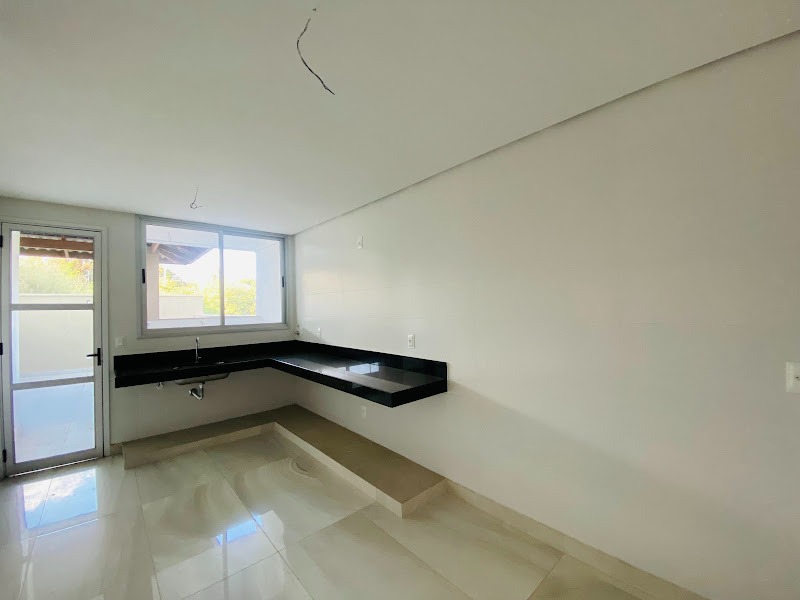 Casa em Condominio à venda no Centro: 