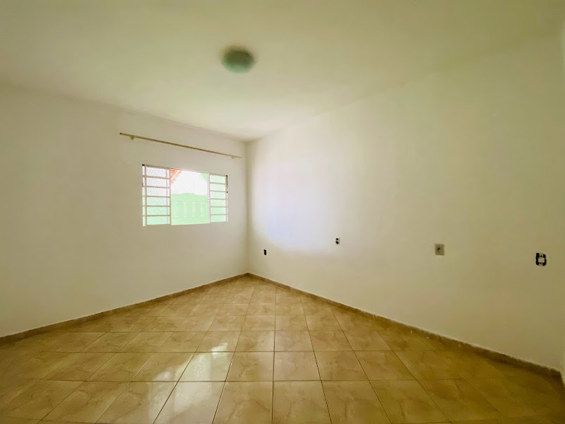 Casa à venda no Tropical: 