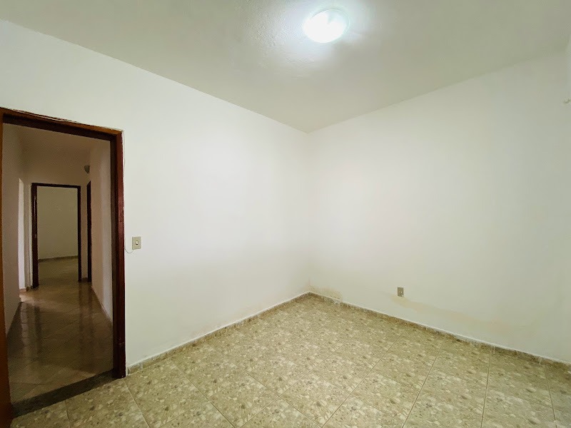 Casa à venda no Tropical: 