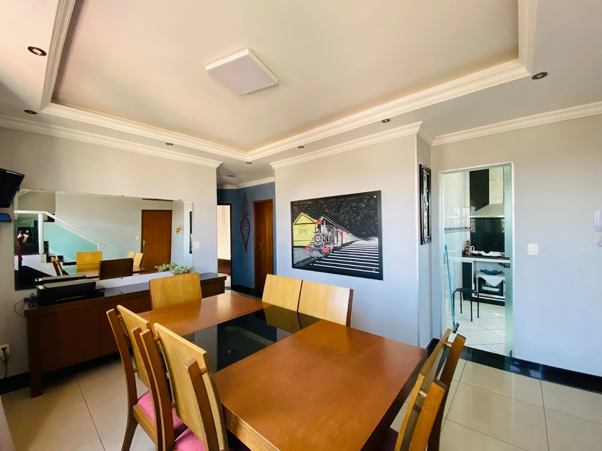 Cobertura à venda no Santa Cruz Industrial: 