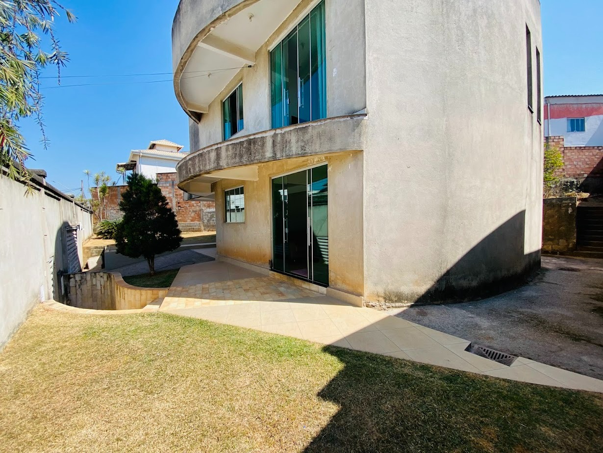 Casa à venda no Alvorada: 