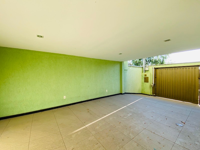 Casa à venda no Centro: 