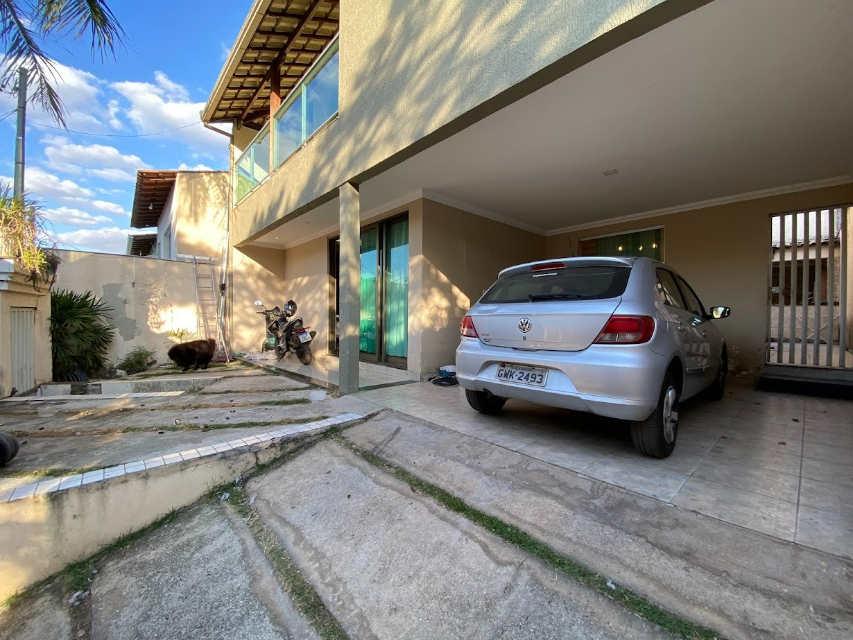 Casa à venda no Sapucaias III: 