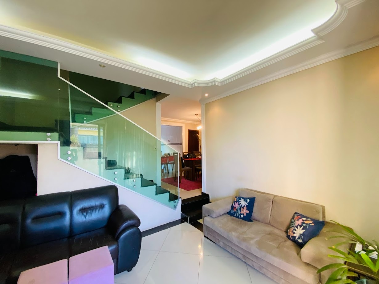 Casa à venda no Sapucaias III: 