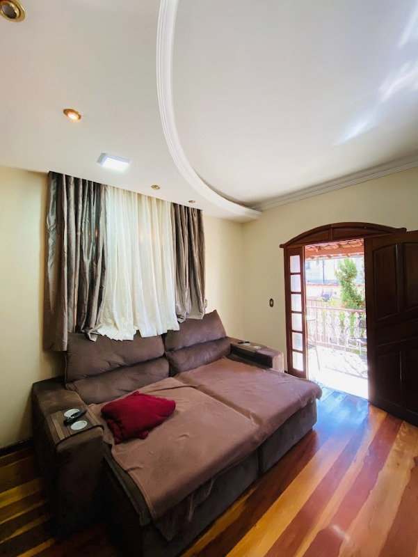 Casa à venda no Novo Eldorado: 