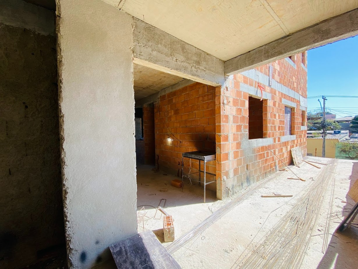 Apartamento à venda no Novo Riacho: 