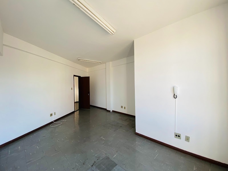 Sala para aluguel no Santa Cruz Industrial: 