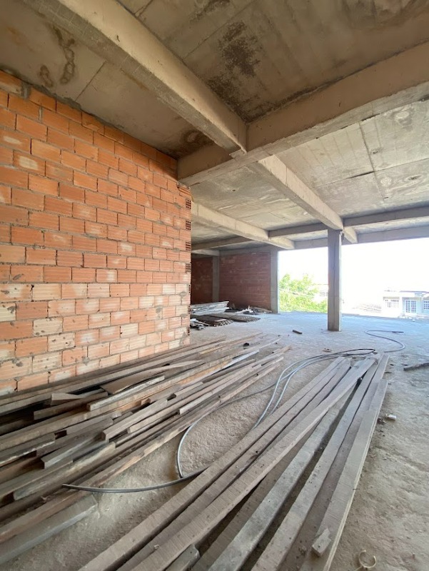 Loja para aluguel no Tropical: 