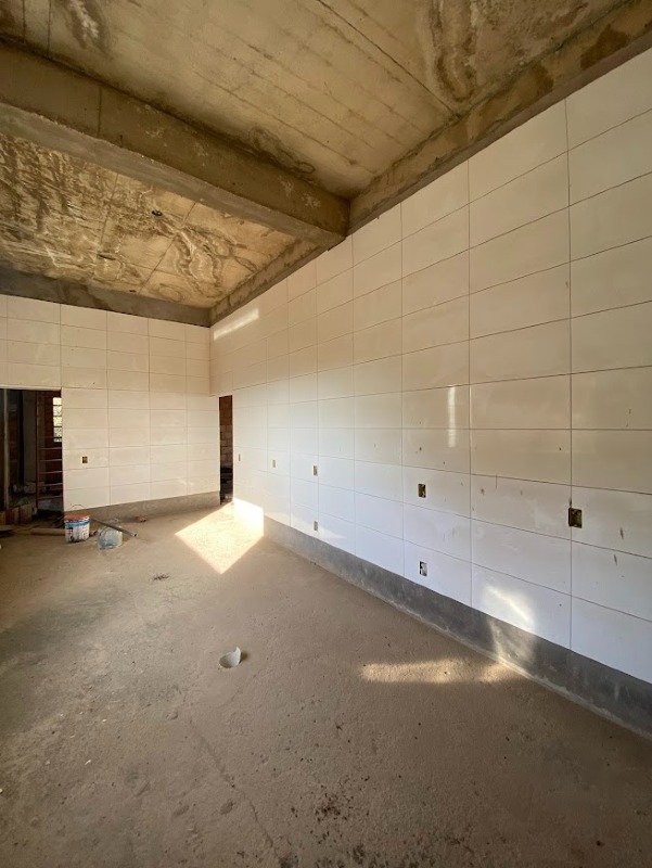 Loja para aluguel no Tropical: 