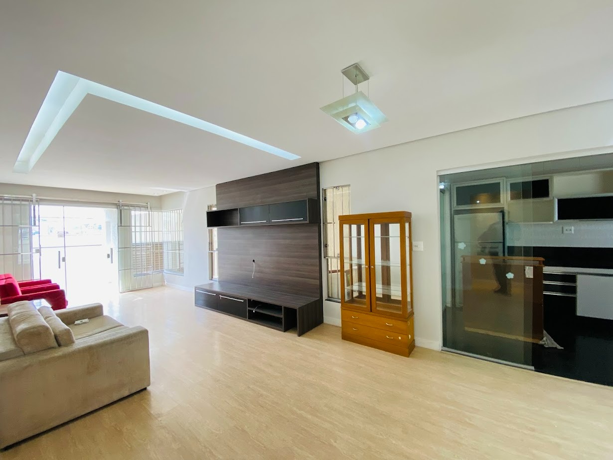 Casa à venda no Riacho das Pedras: 