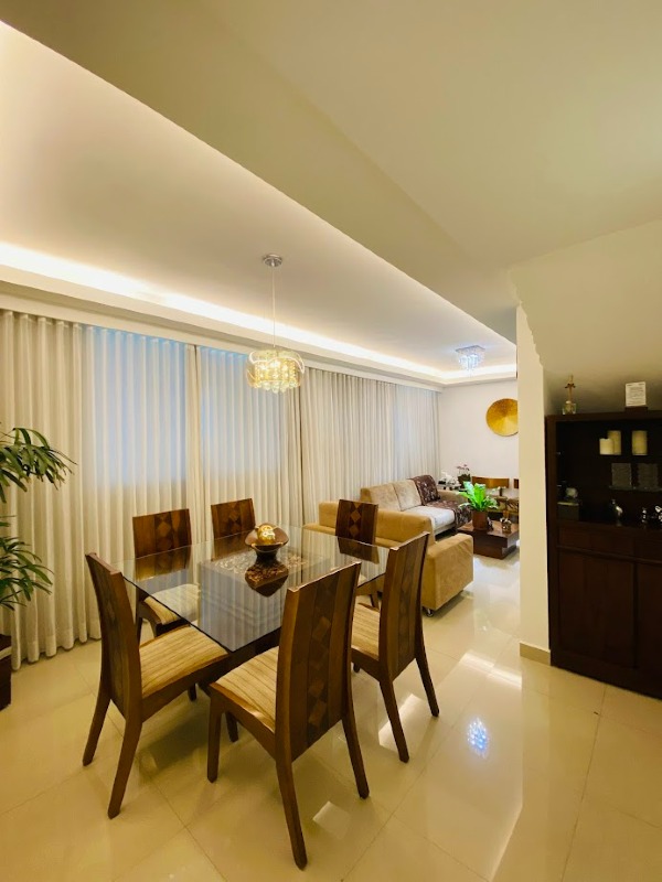 Cobertura à venda no Europa: 