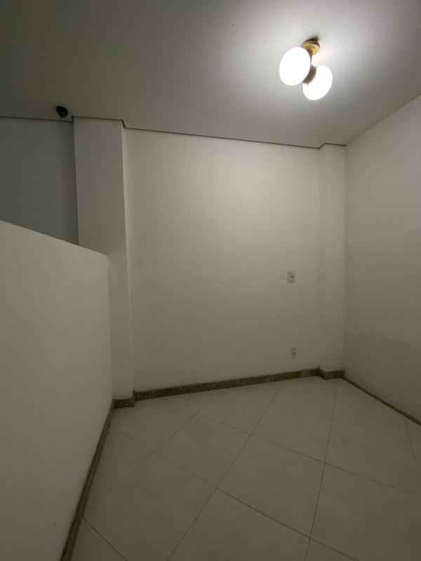 Loja para aluguel no Jardim Riacho das Pedras: 