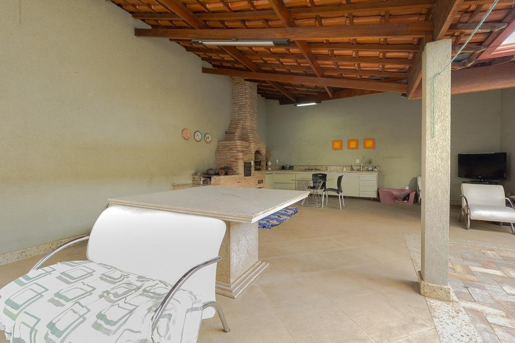 Casa à venda no Jardim Riacho das Pedras: 