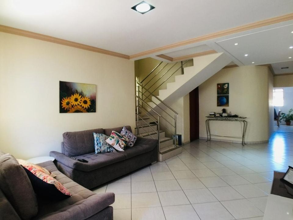 Casa à venda no Jardim Riacho das Pedras: 