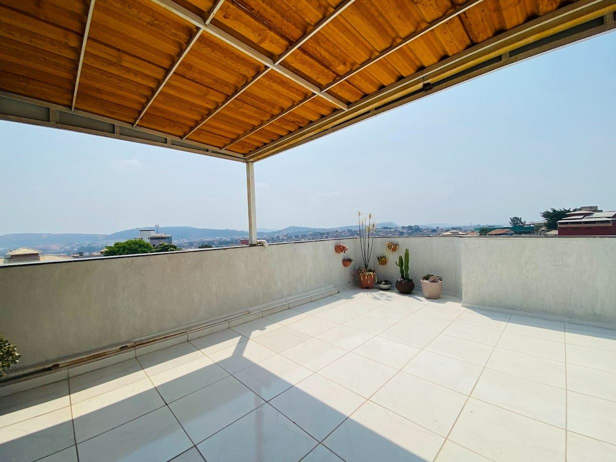 Cobertura à venda no Tropical: 