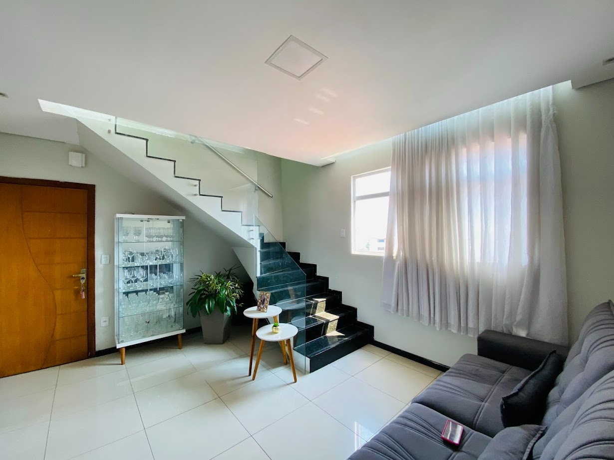 Cobertura à venda no Tropical: 