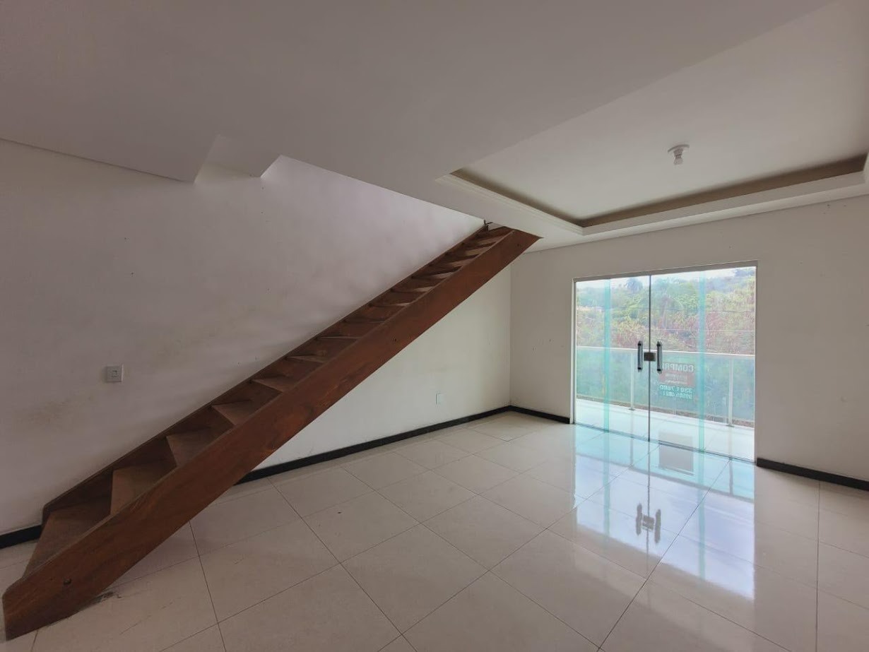 Casa à venda no Lúcio de Abreu: 