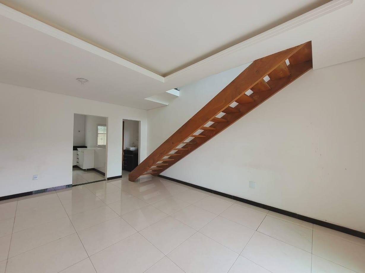 Casa à venda no Lúcio de Abreu: 