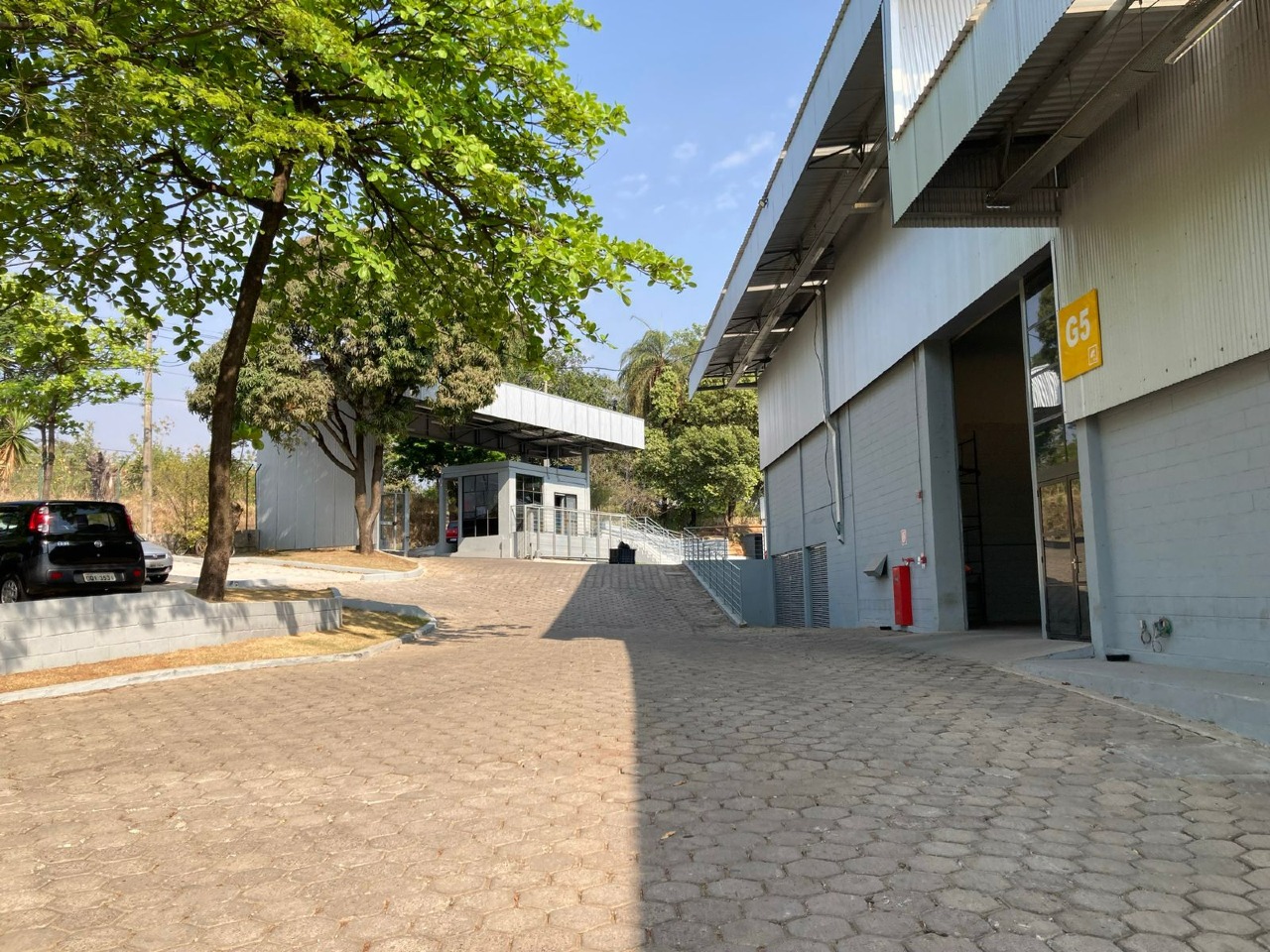 Galpão para aluguel no Cinco: 