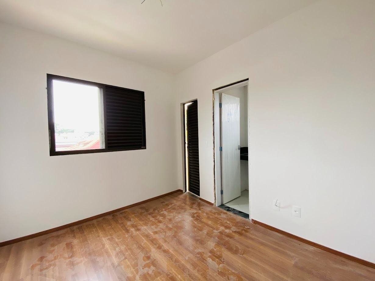 Apartamento à venda no Três Barras: 