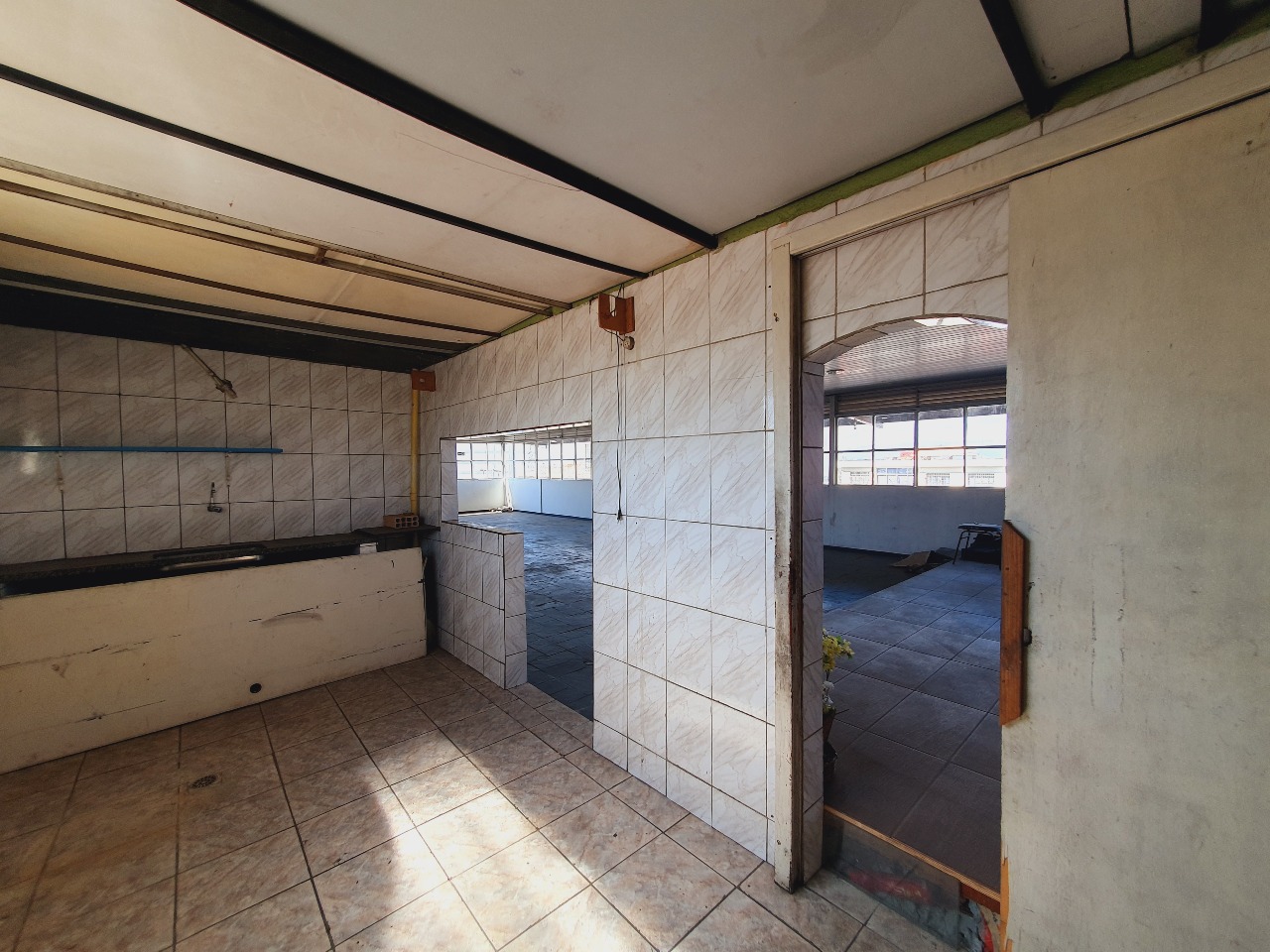 Salão para aluguel no Eldorado: 