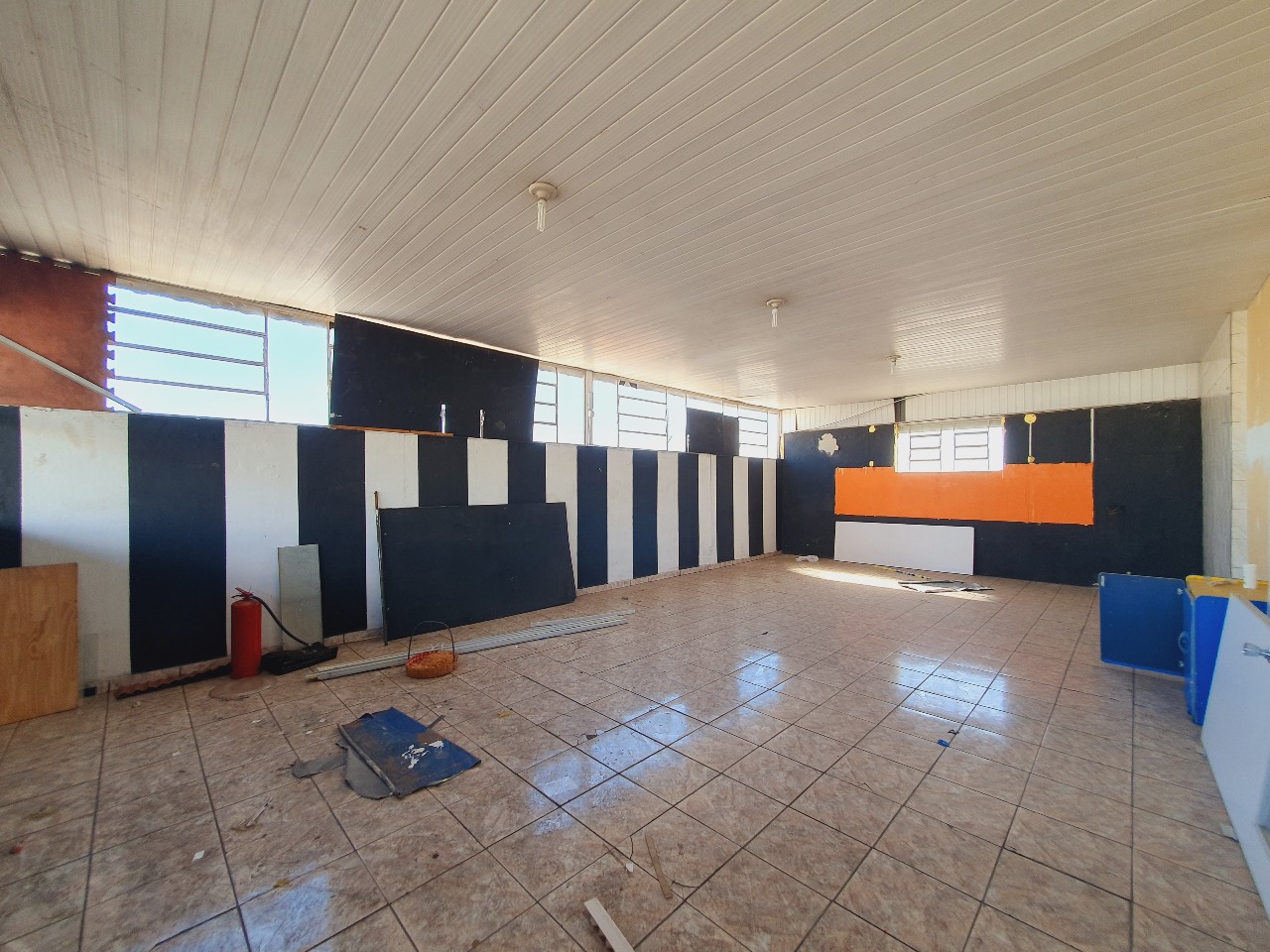 Salão para aluguel no Eldorado: 