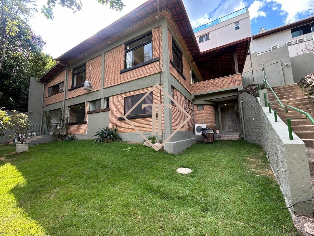 Casa à venda no Ville de Montagne: 