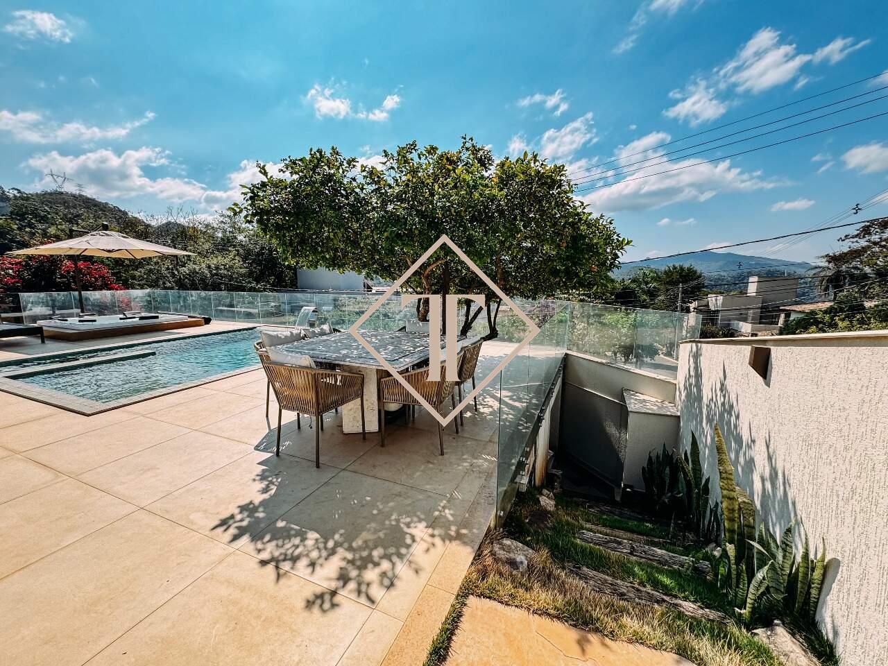 Casa à venda no Bosque Residencial do Jambreiro: 