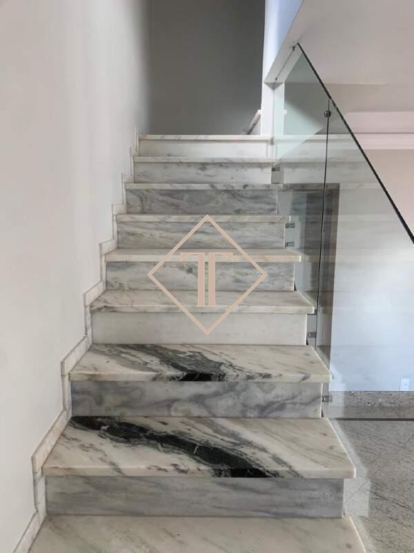 Cobertura à venda no Serra: 