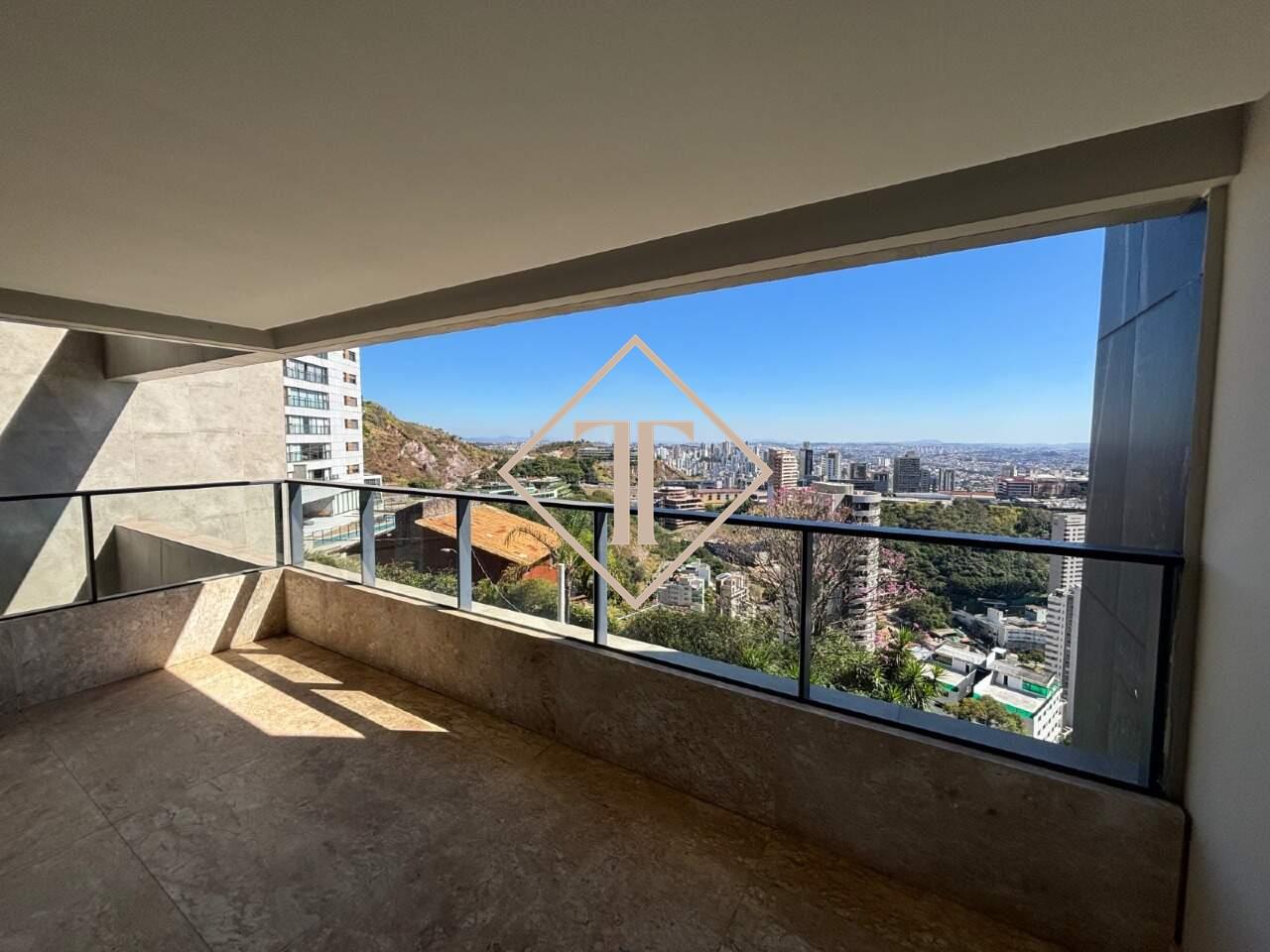 Apartamento à venda no Santa Lúcia: 