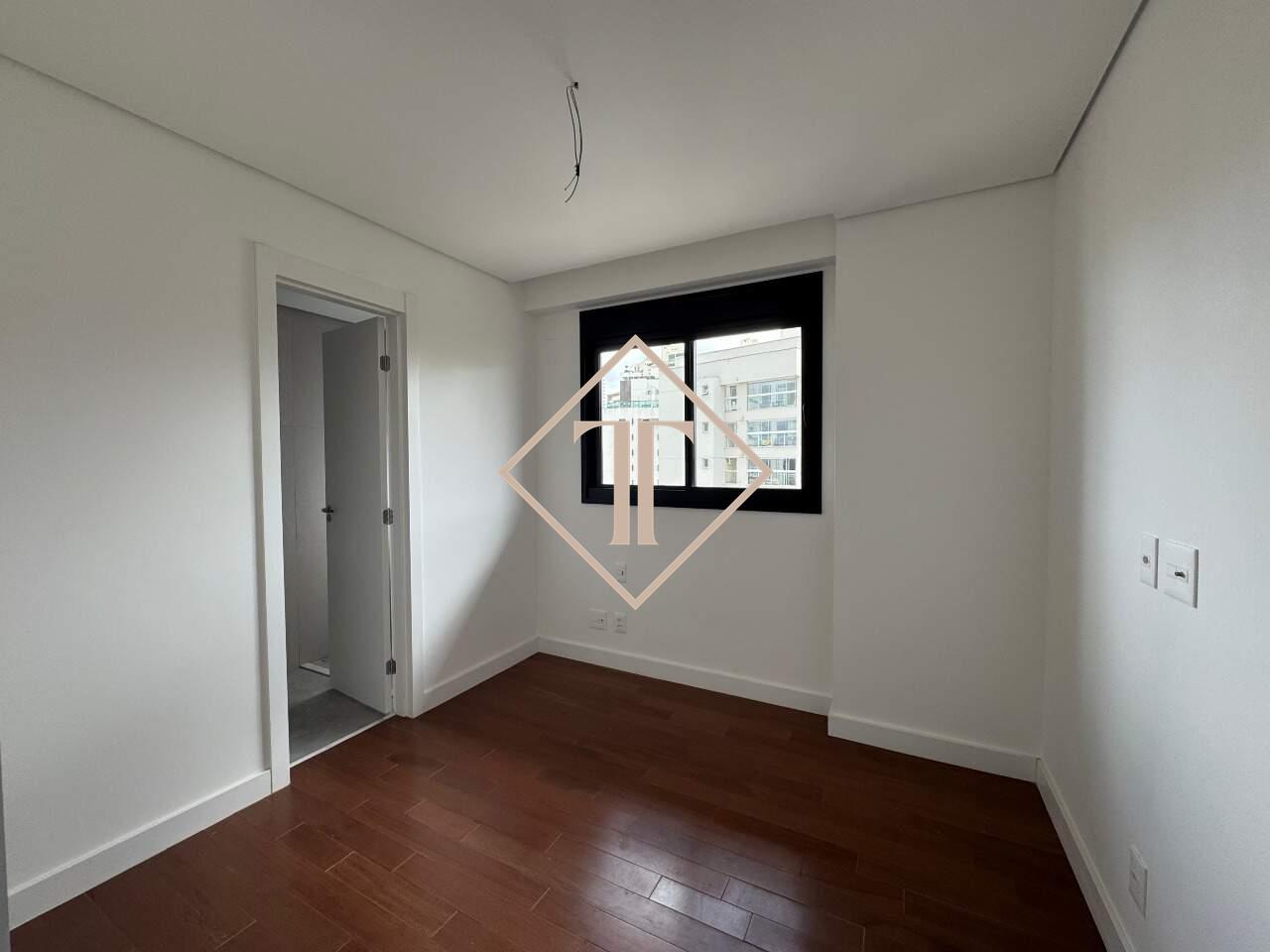 Apartamento à venda no Vila da Serra: 