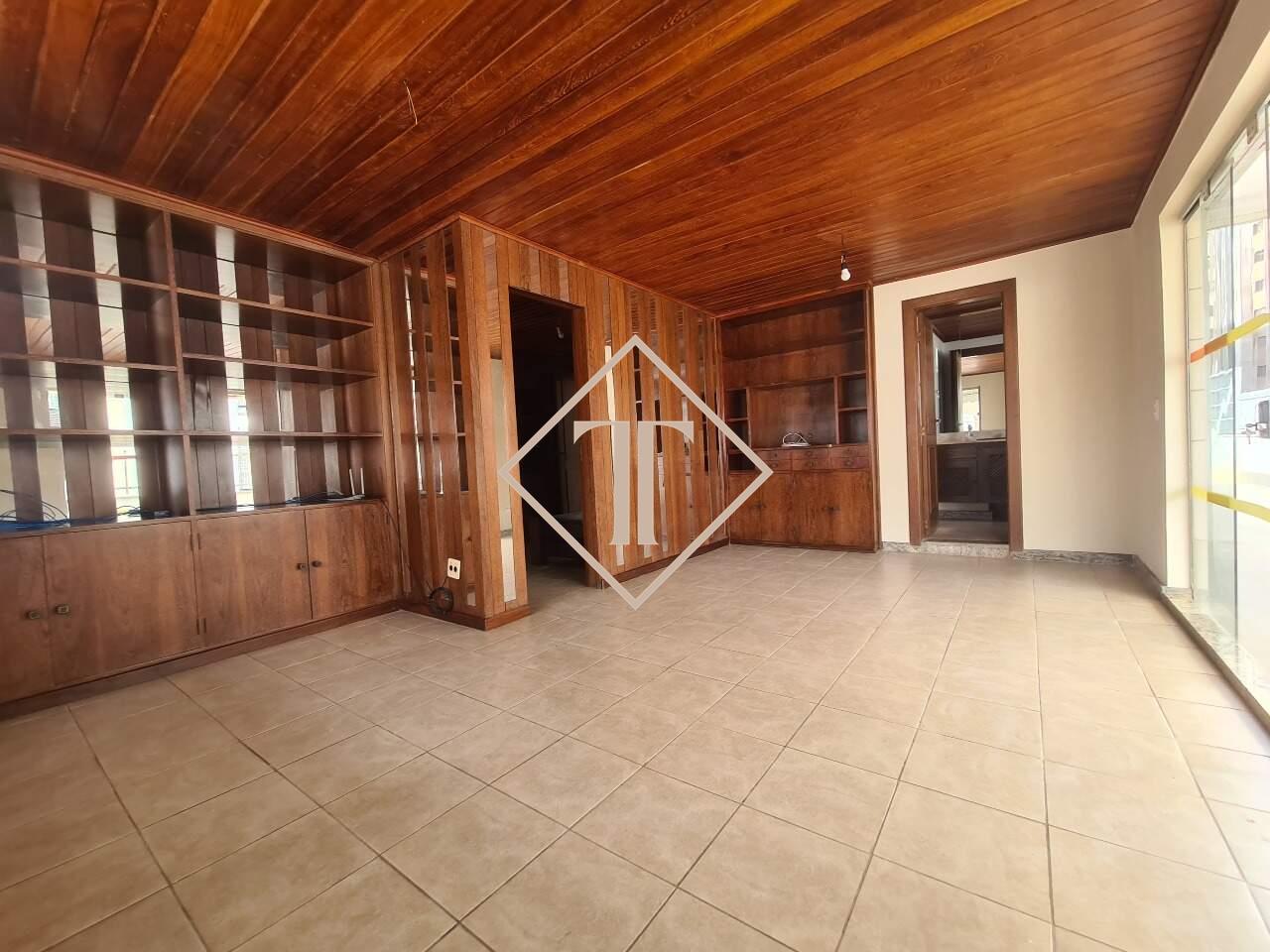 Cobertura à venda no Lourdes: 