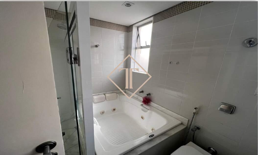 Cobertura à venda no Buritis: 