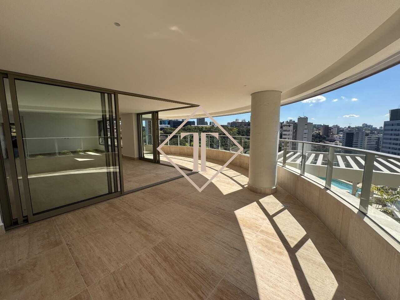 Apartamento à venda no Santa Lúcia: 