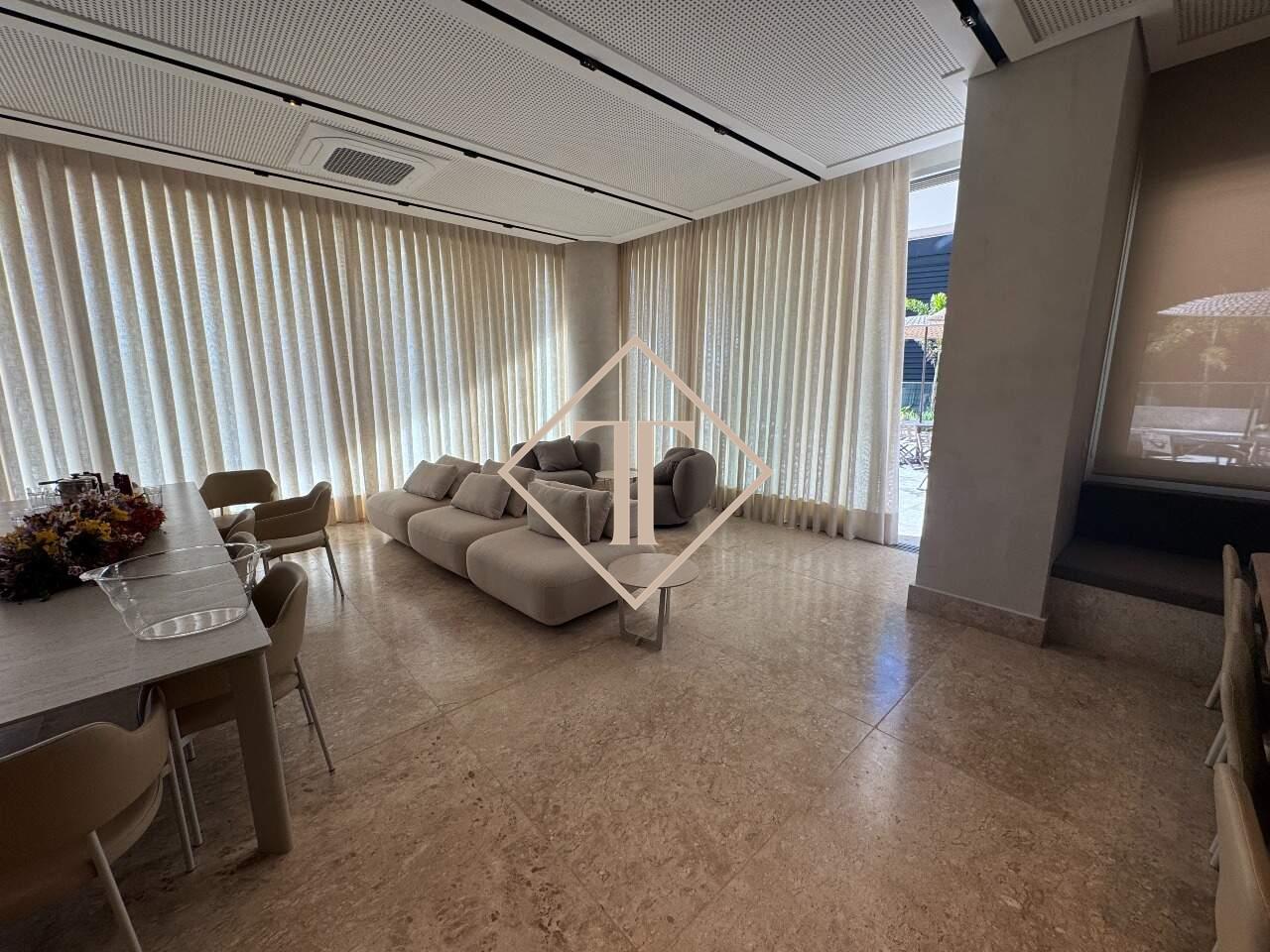 Apartamento à venda no Santa Lúcia: 