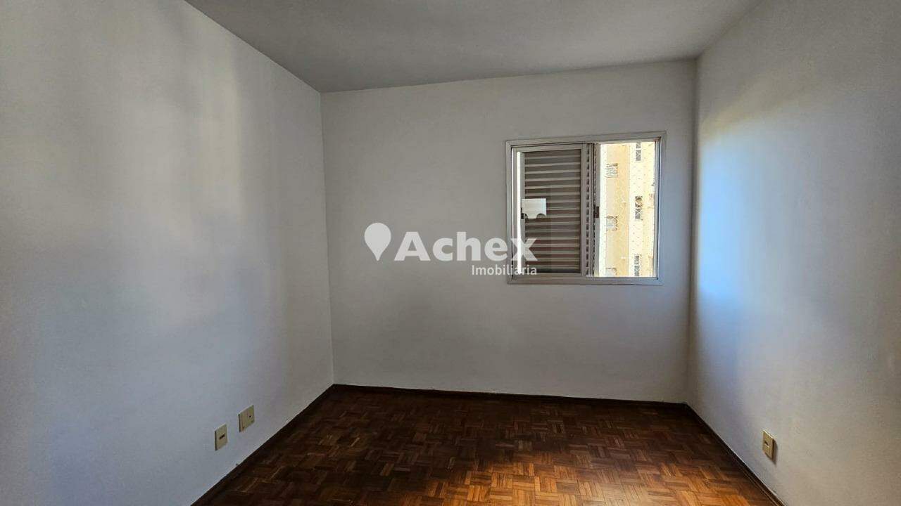 Apartamento para alugar com 3 quartos, 90m² - Foto 4