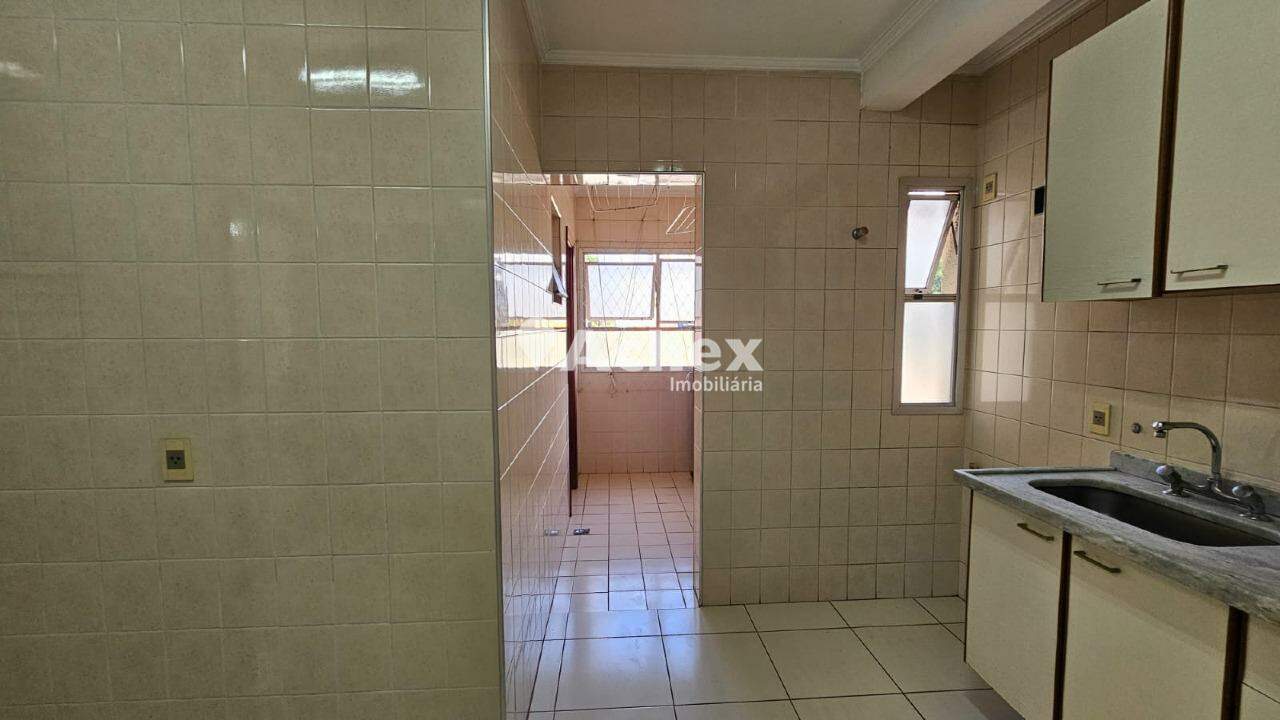 Apartamento para alugar com 3 quartos, 90m² - Foto 5