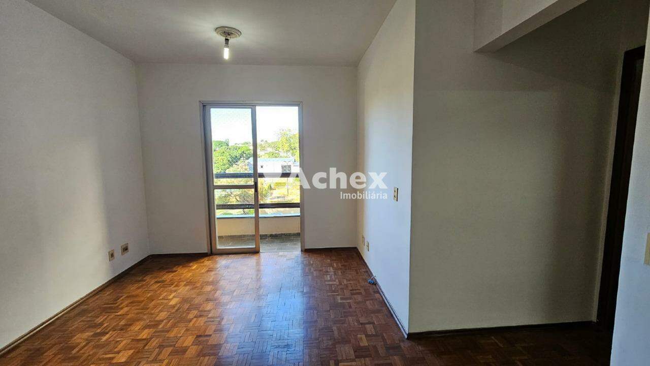Apartamento para alugar com 3 quartos, 90m² - Foto 9