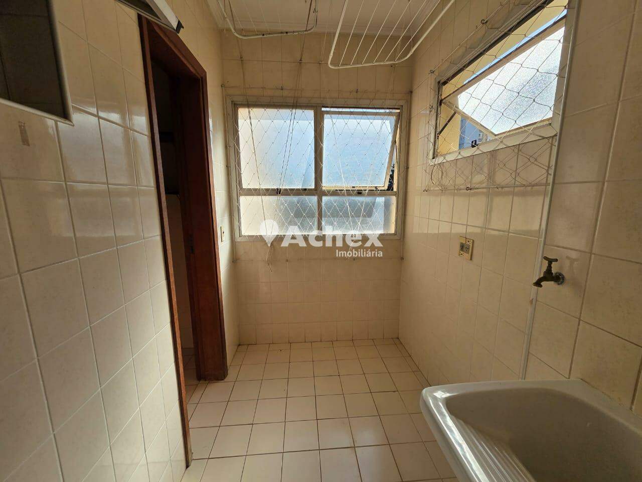 Apartamento para alugar com 3 quartos, 90m² - Foto 11