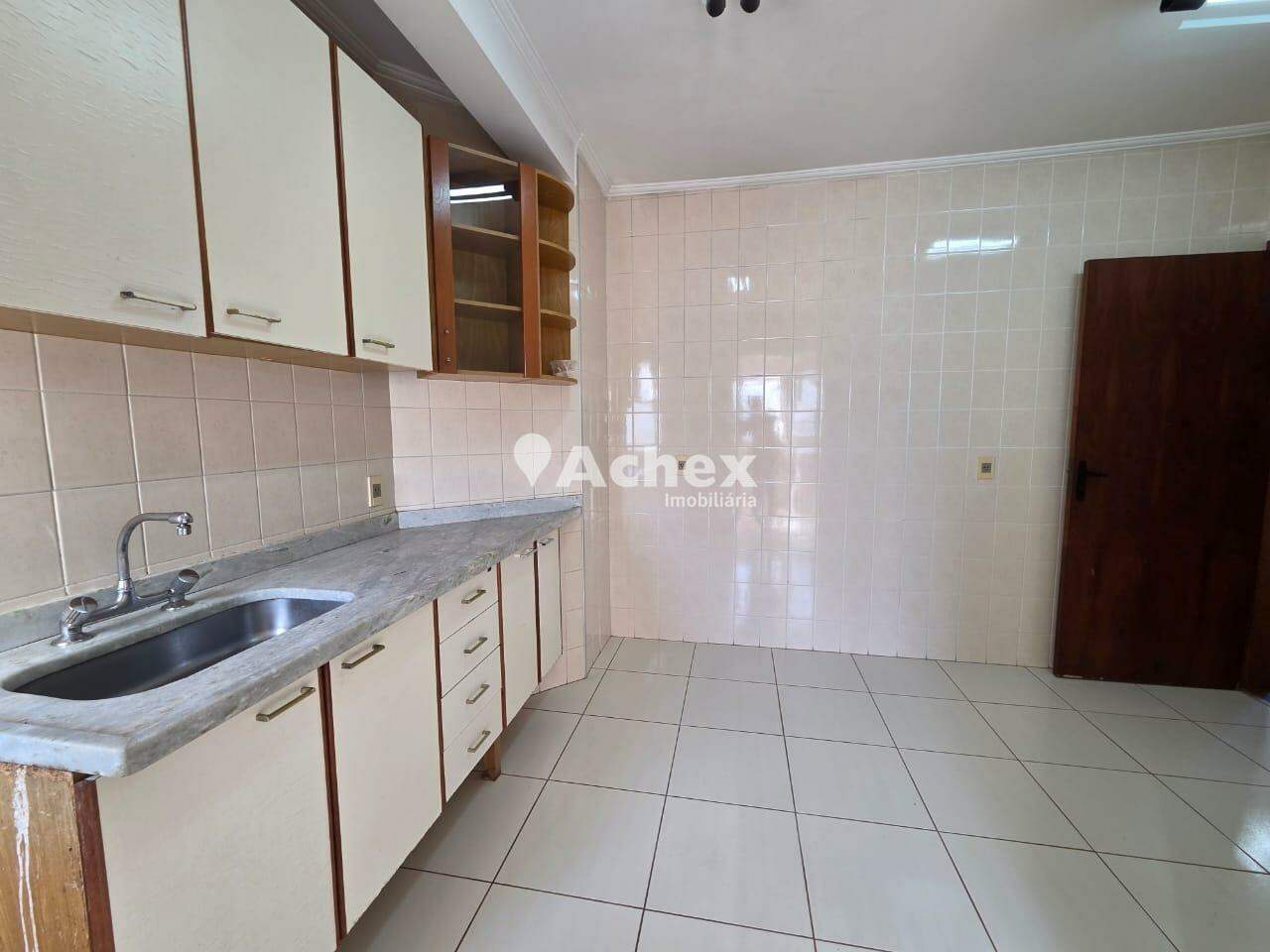 Apartamento para alugar com 3 quartos, 90m² - Foto 14