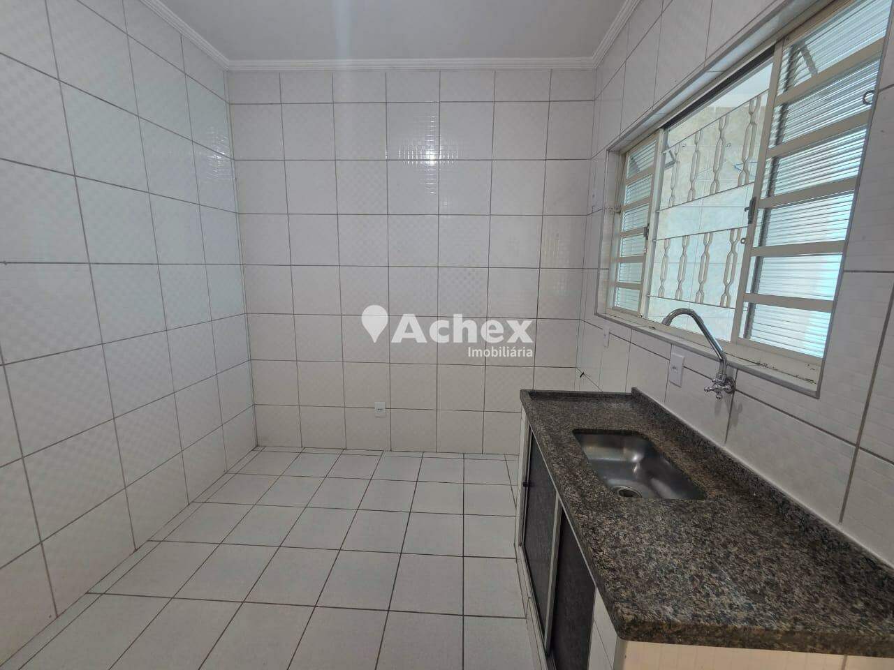 Casa para alugar com 2 quartos, 70m² - Foto 21