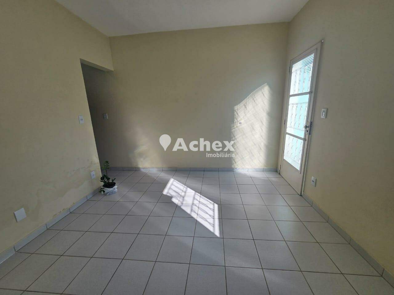 Casa para alugar com 2 quartos, 70m² - Foto 8