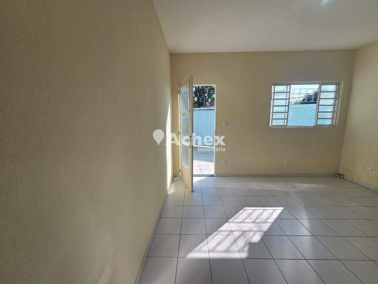 Casa, 2 quartos, 70 m² - Foto 1