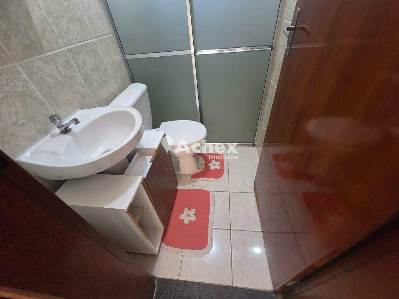 Casa para alugar com 2 quartos, 70m² - Foto 16