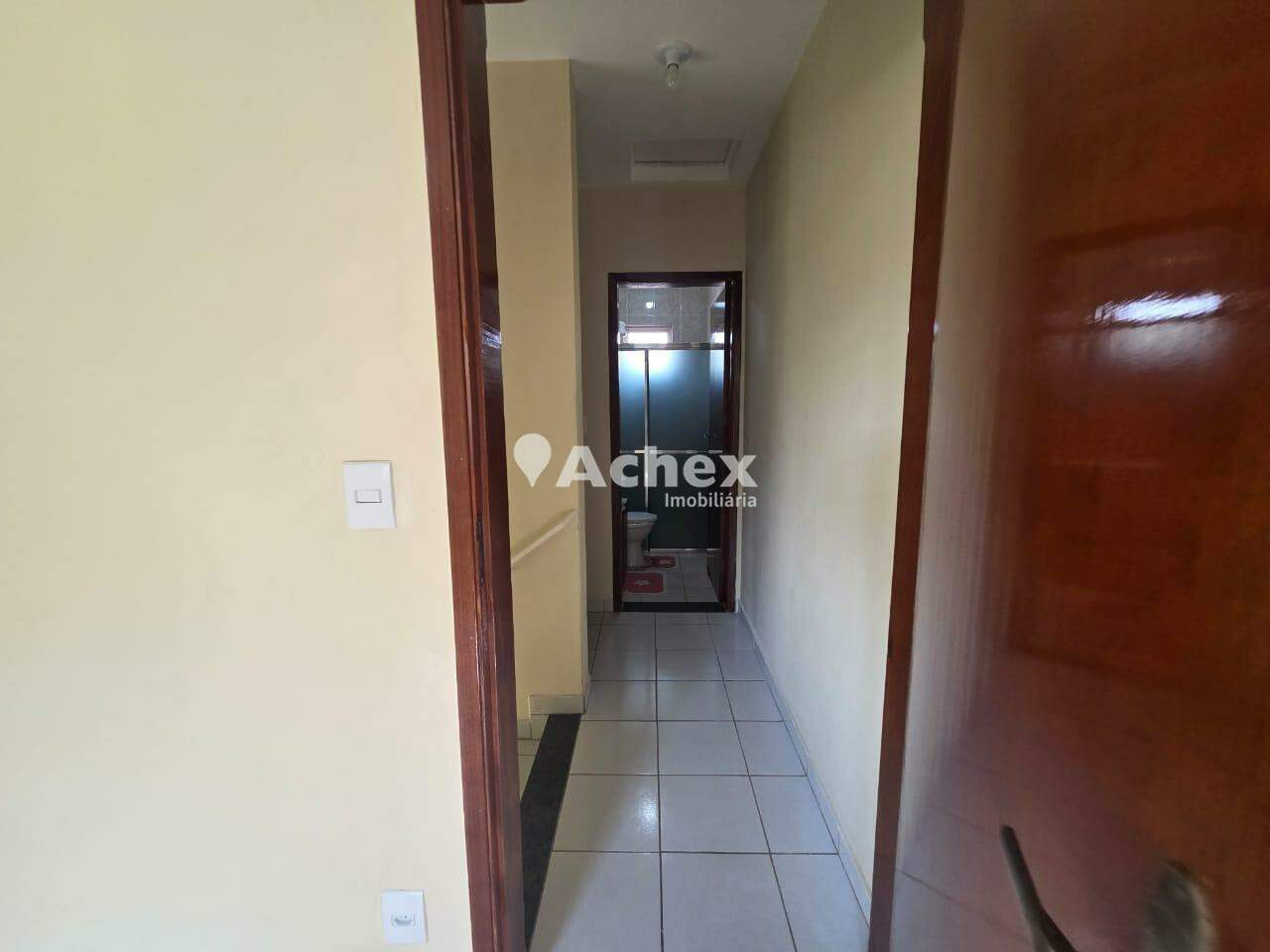 Casa para alugar com 2 quartos, 70m² - Foto 15