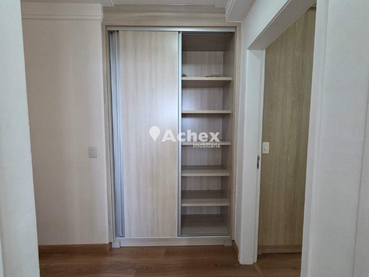 Apartamento para alugar com 3 quartos, 76m² - Foto 2