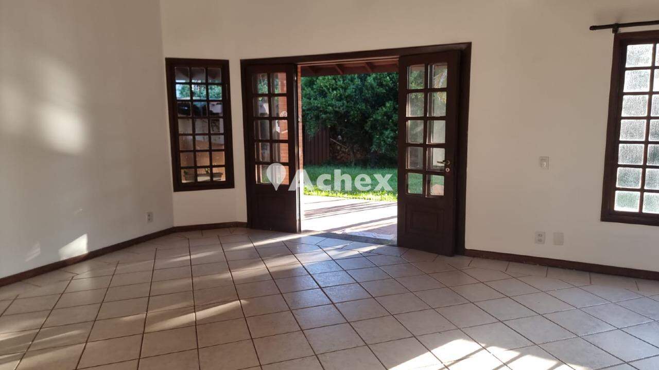 Casa, 3 quartos, 240 m² - Foto 2
