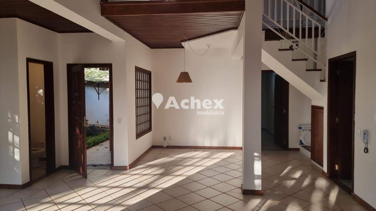 Casa, 3 quartos, 240 m² - Foto 3