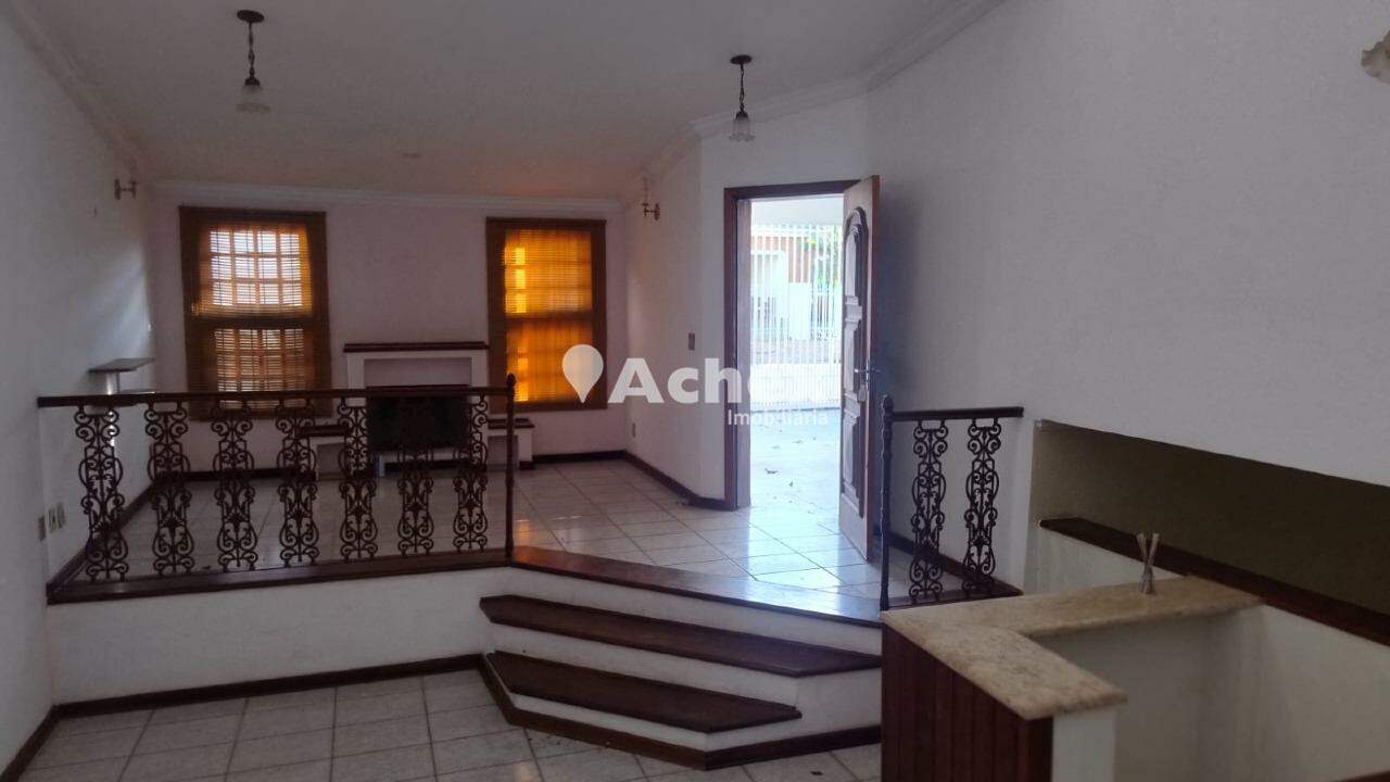 Casa, 4 quartos, 180 m² - Foto 5